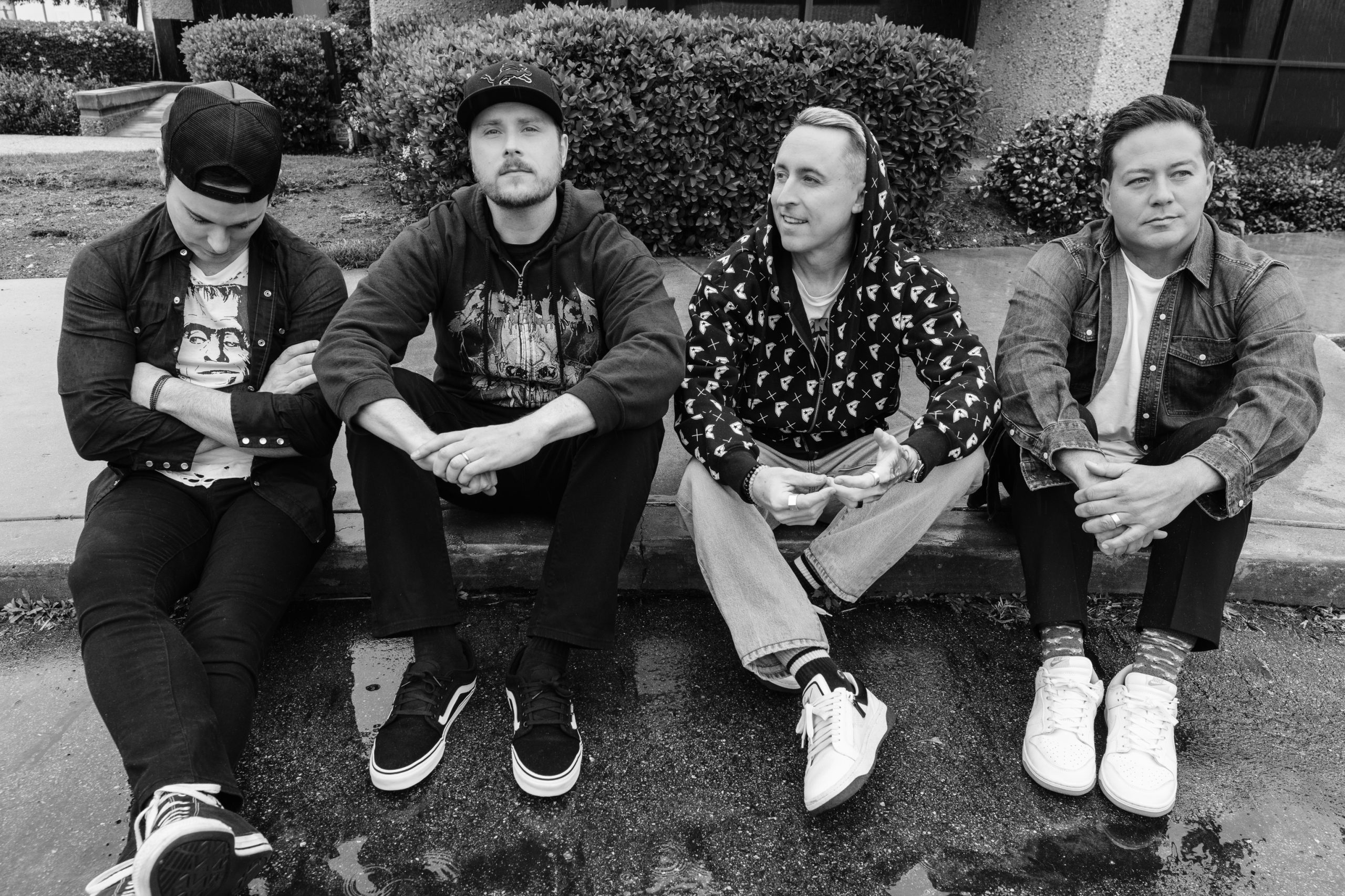 YELLOWCARD – ‘BETTER DAYS (DELUXE)’ REVIEW: A FAREWELL THAT REFUSED TO BE FINAL